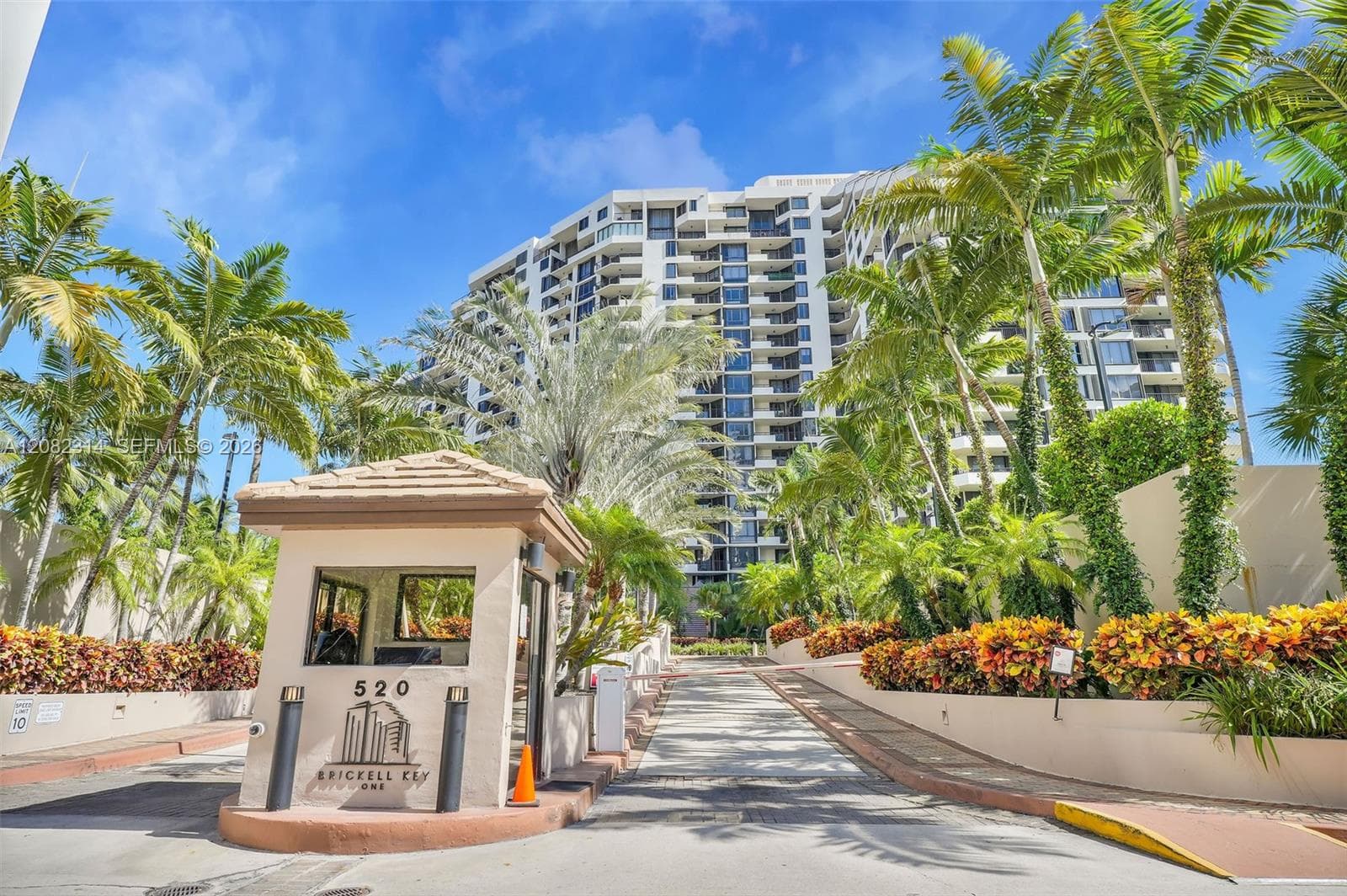Condominium at 520 Brickell Key Dr # A1007, Miami FL 33131