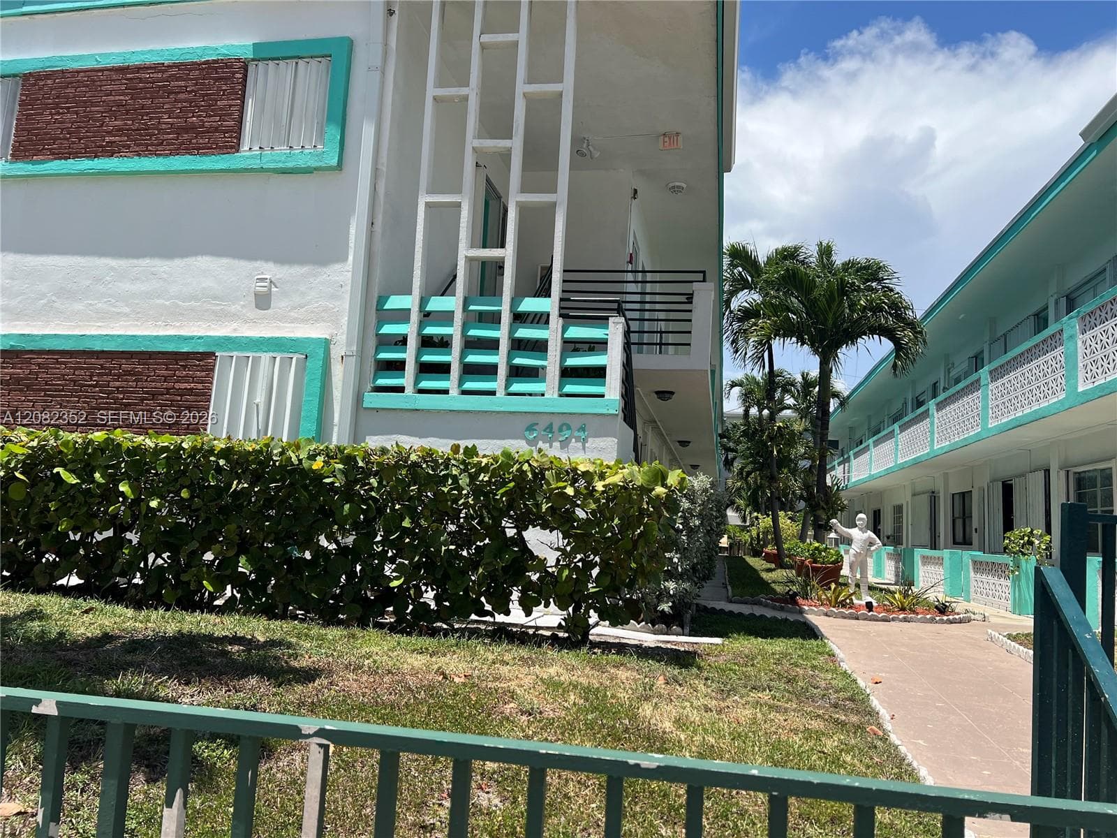 Stock Cooperative at 6494 Collins Ave # 24, Miami Beach FL 33141
