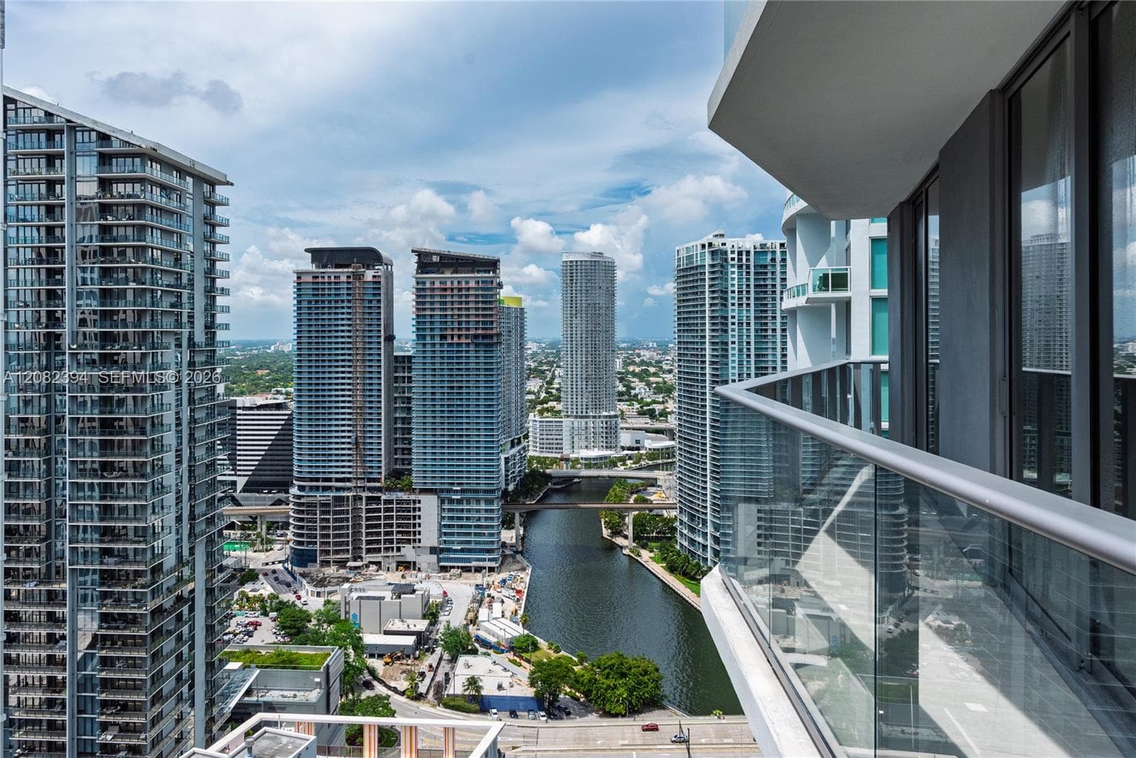Condominium at 77 SE 5th  Street # 3908, Miami FL 33131