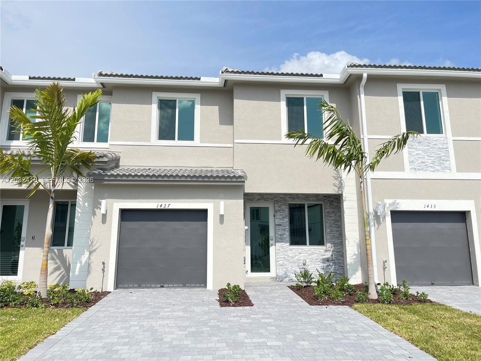 Townhouse at 1427 SE 7TH TER, Homestead FL 33034-3462
