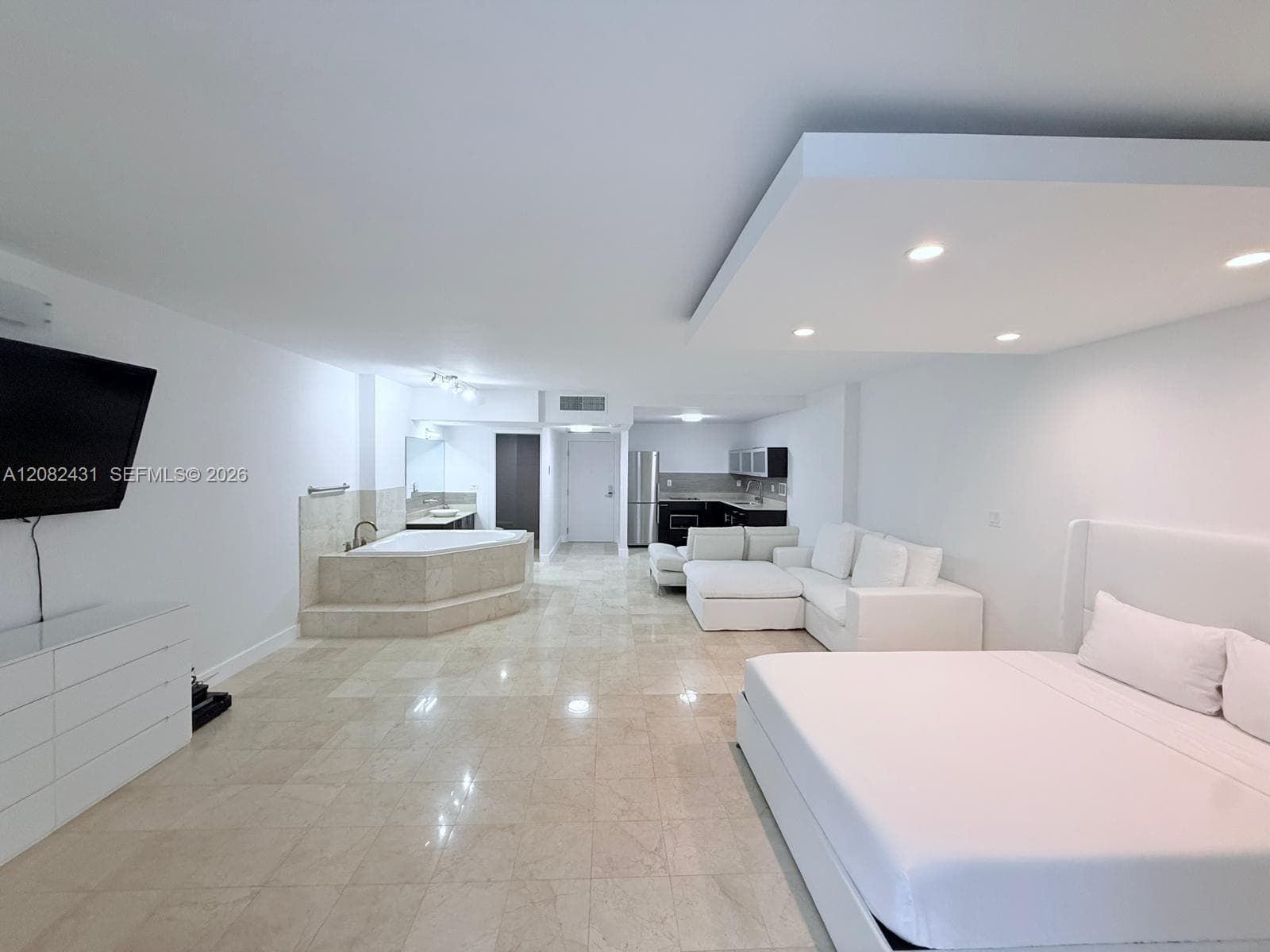 Condominium at 2301 Collins Ave # 621, Miami Beach FL 33139