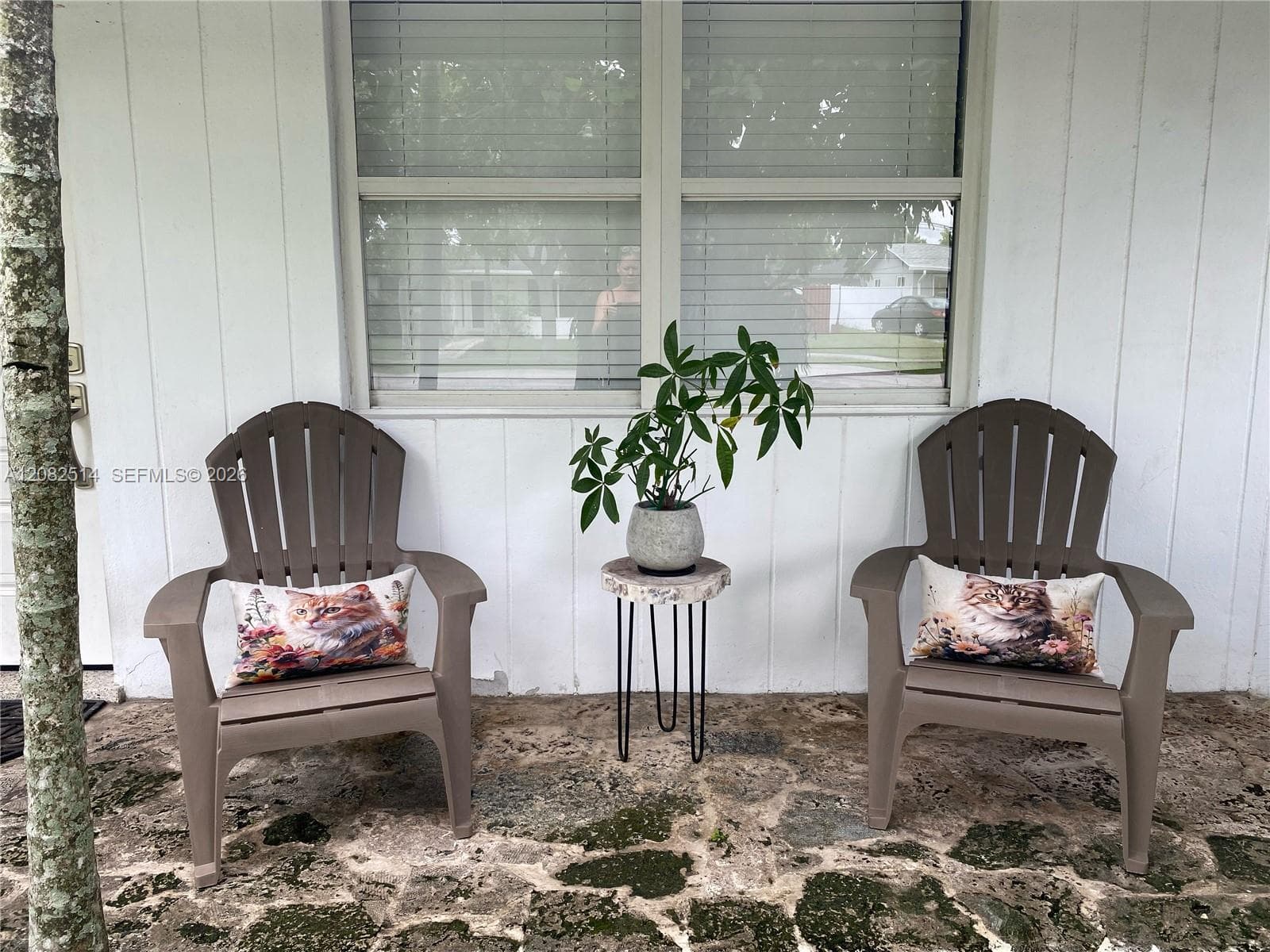 Efficiency at 9840 SW 165th Ter # 1, Miami FL 33157