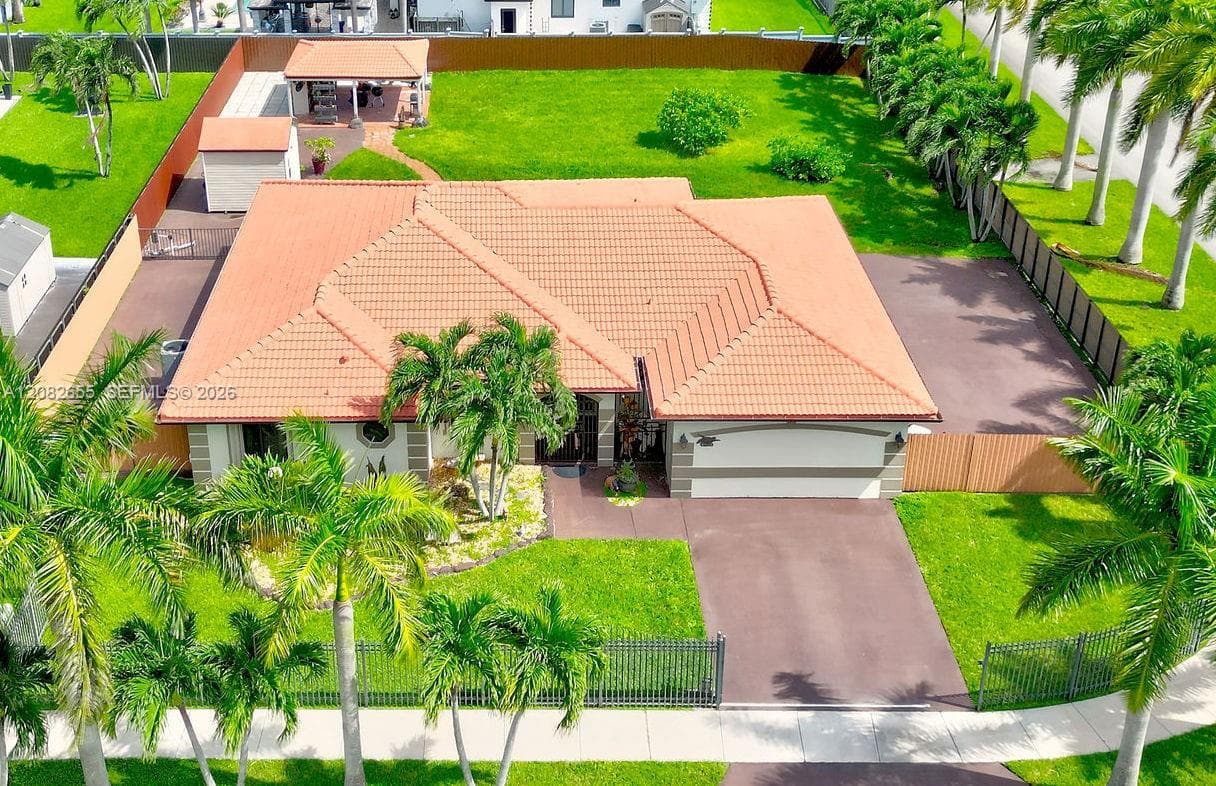 Single Family Residence at 13203 SW 205th Ln # 0, Miami FL 33177