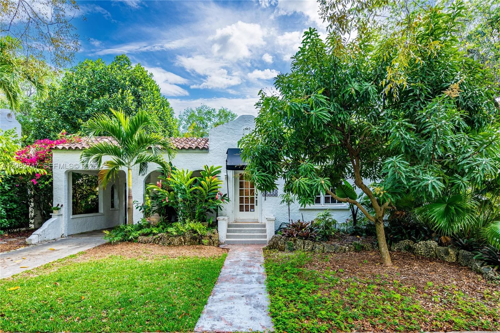 Single Family Residence at 540 Majorca Ave, Coral Gables FL 33134