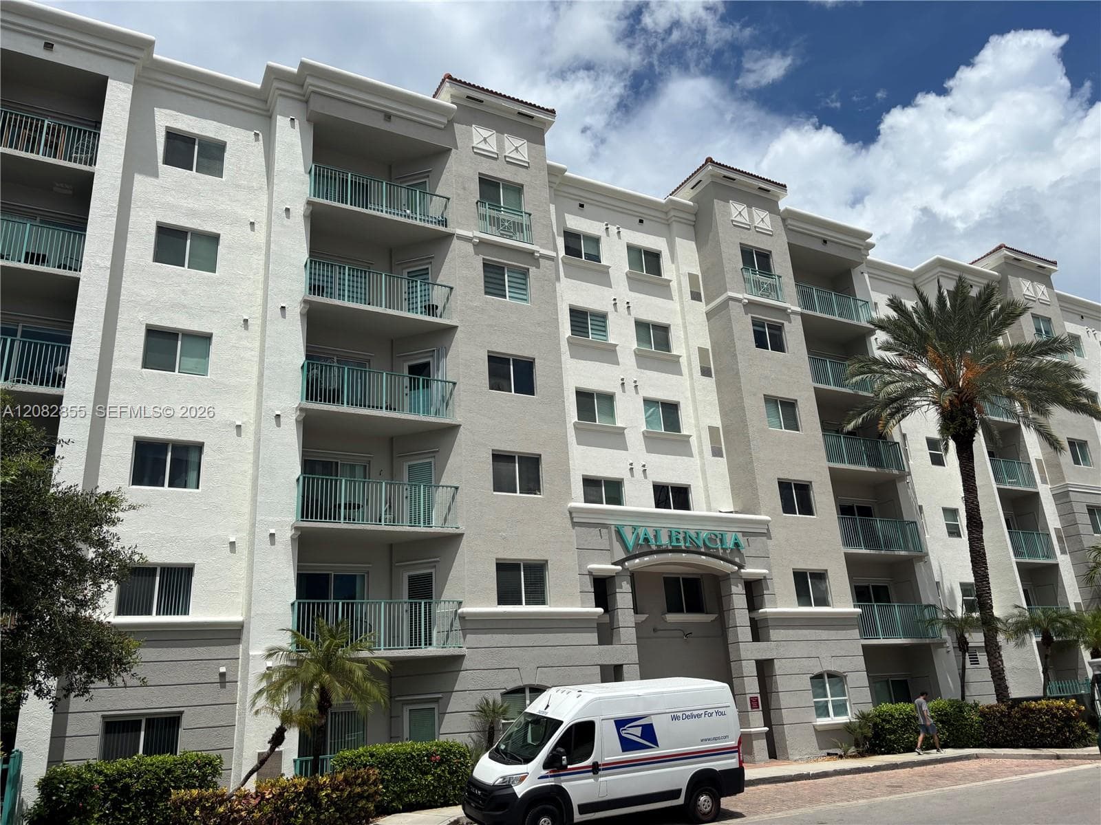Condominium at 6001 SW 70th St # 324, South Miami FL 33143