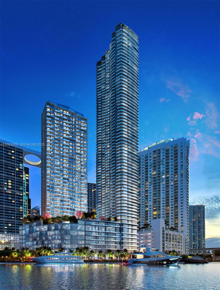 Condominium at 77 SE 5TH # 1611, Miami FL 33131