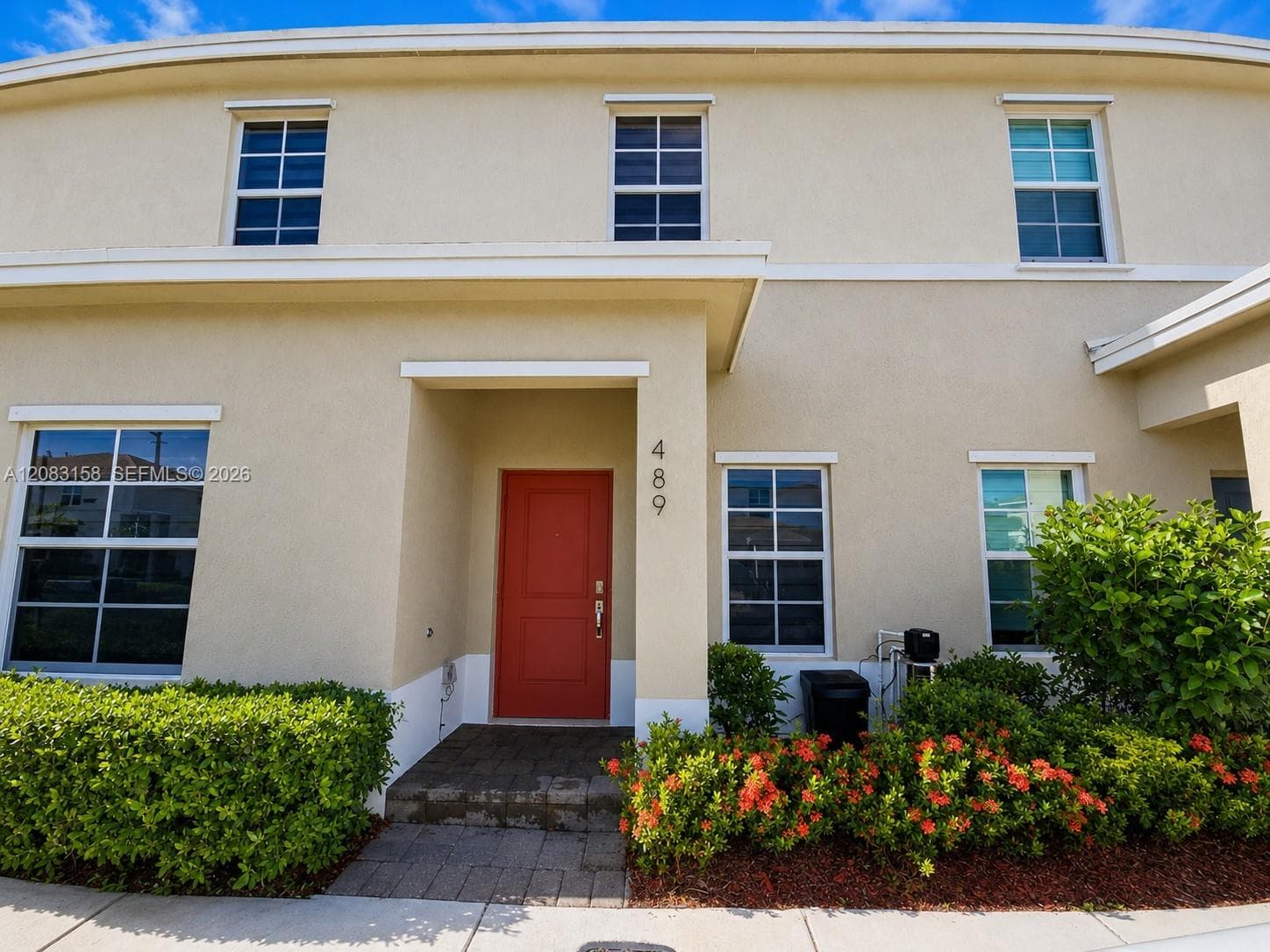 Townhouse at 489 NE 4th St, Florida City FL 33034