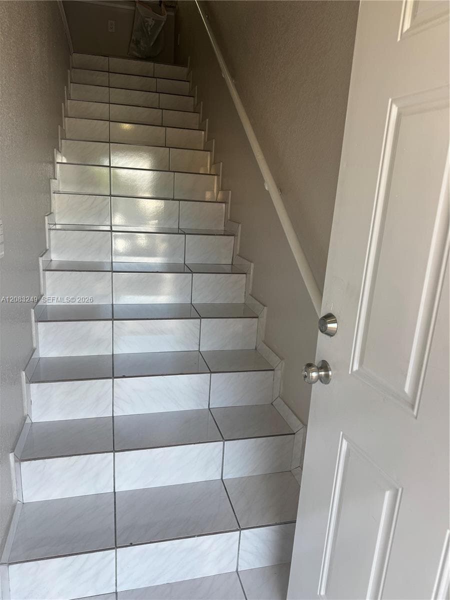 Condominium at 6801 W 36th Ave # 204, Hialeah FL 33018