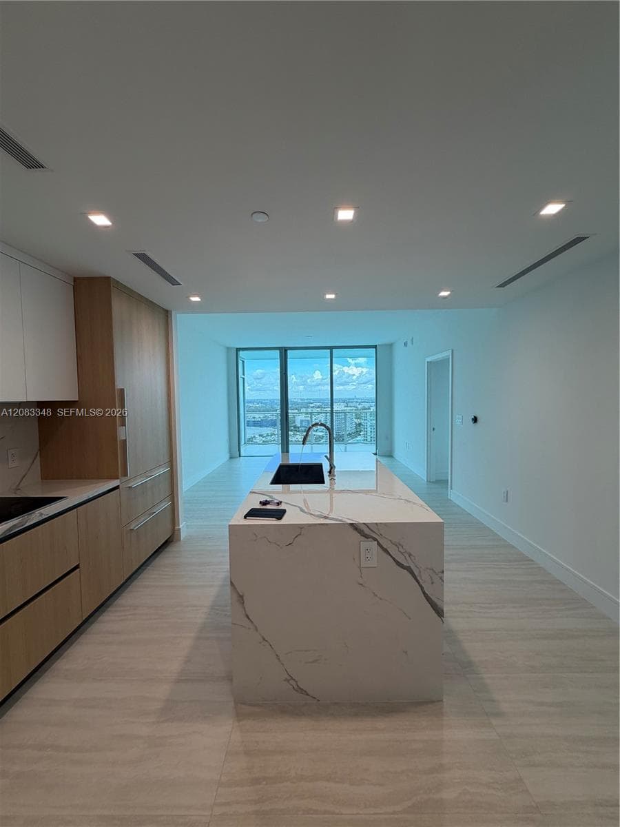 Condominium at 2411 Laguna Cir # 2307, North Miami FL 33181