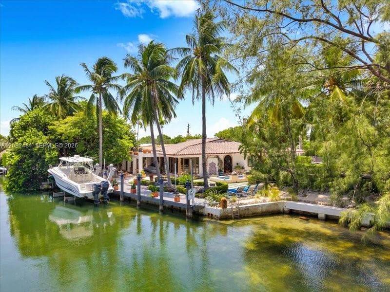 Single Family Residence at 1150 N Biscayne Point Rd, Miami Beach FL 33141