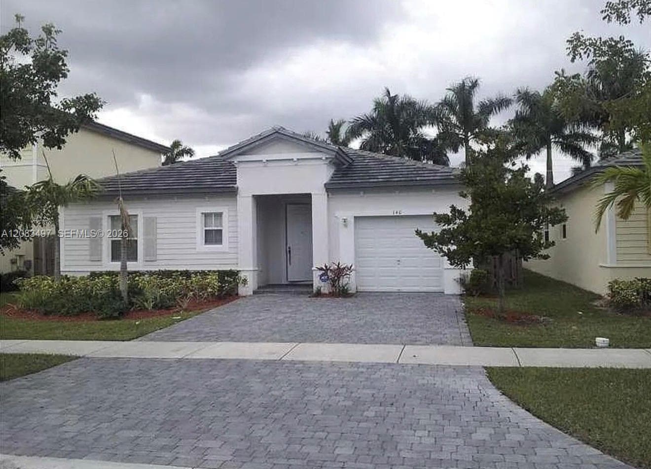 Single Family Residence at 140 NE 28th Ter, Homestead FL 33033