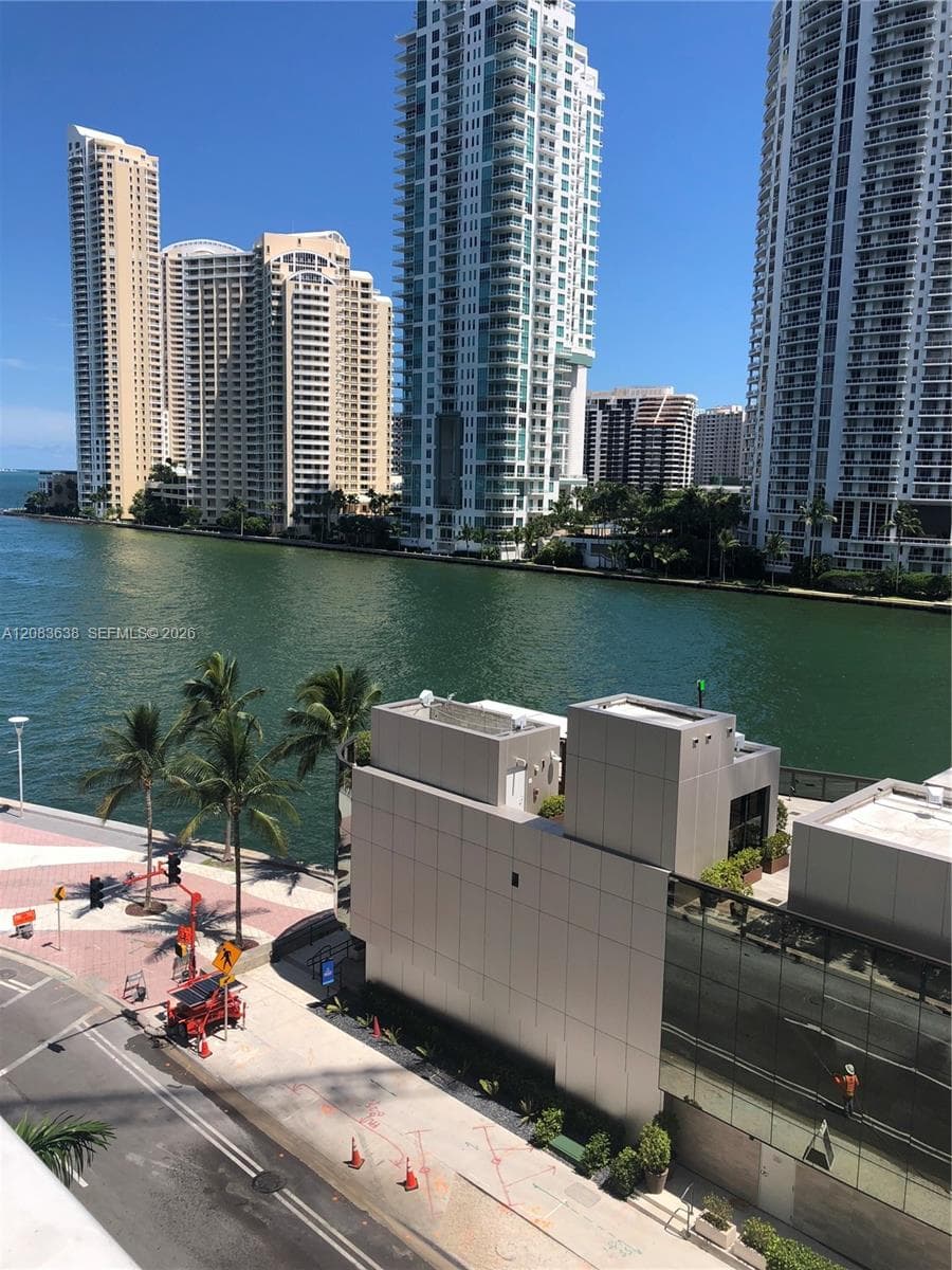 Condominium at 300 S Biscayne Blvd # 608, Miami FL 33131