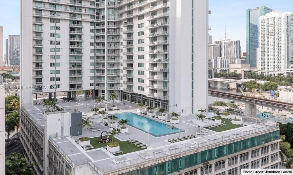 Condominium at 690 SW 1st Ct # 2322, Miami FL 33130