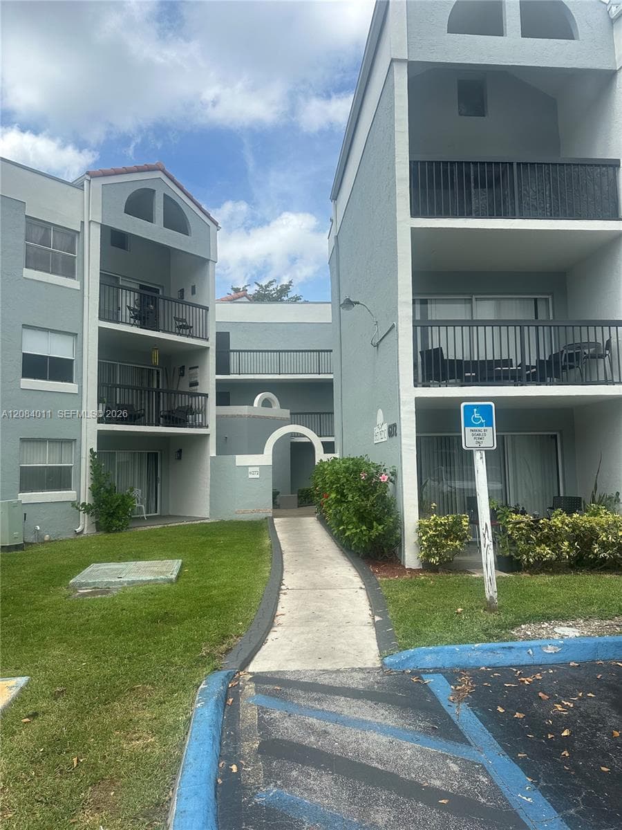 Condominium at 6272 NW 186th St # 212, Hialeah FL 33015