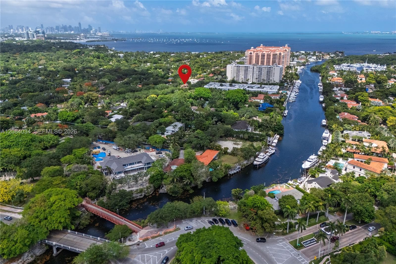Apartment at 125 Edgewater Dr # 14, Coral Gables FL 33133