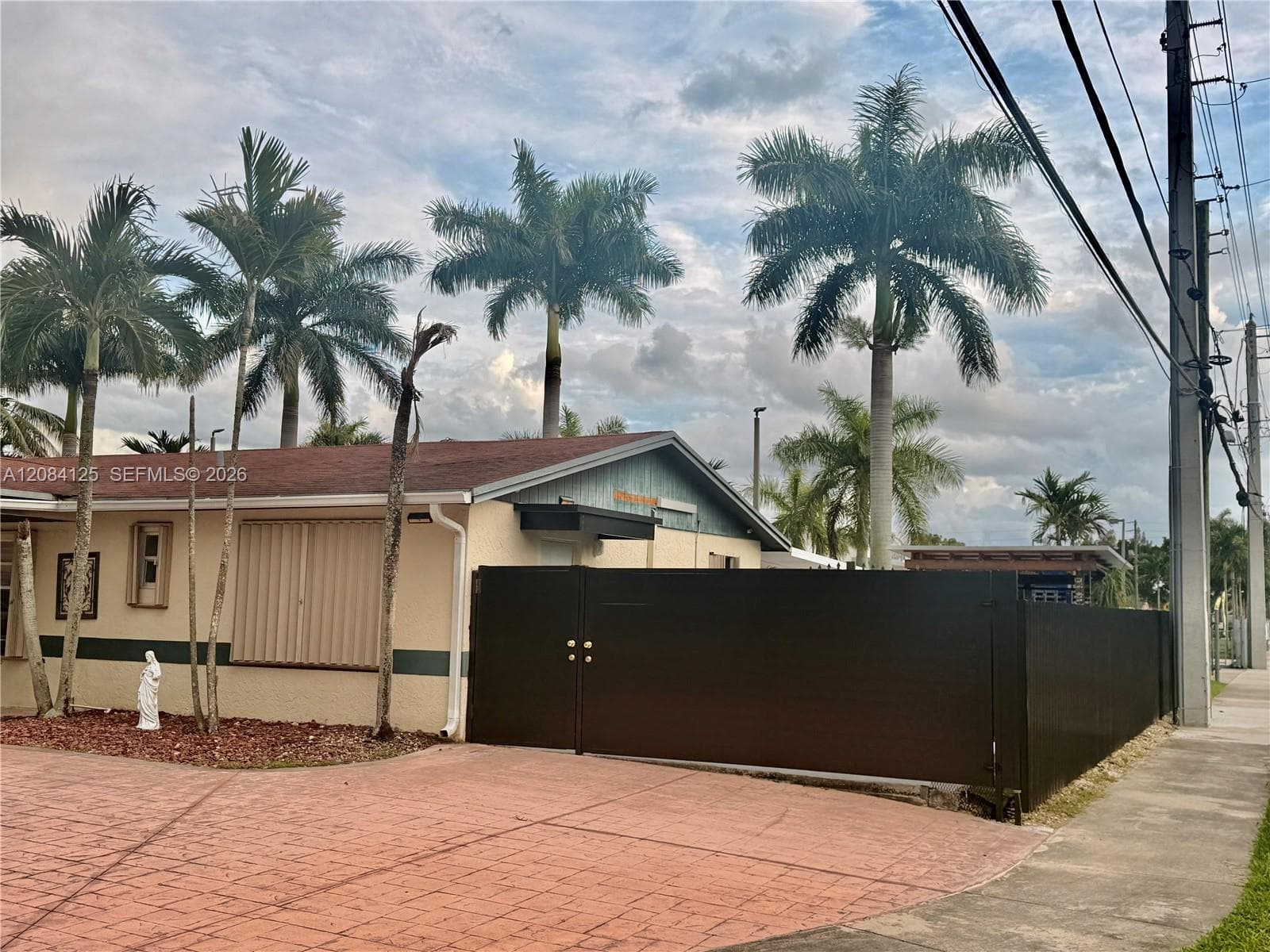 Efficiency at 12694 SW 191st Ter, Miami FL 33177