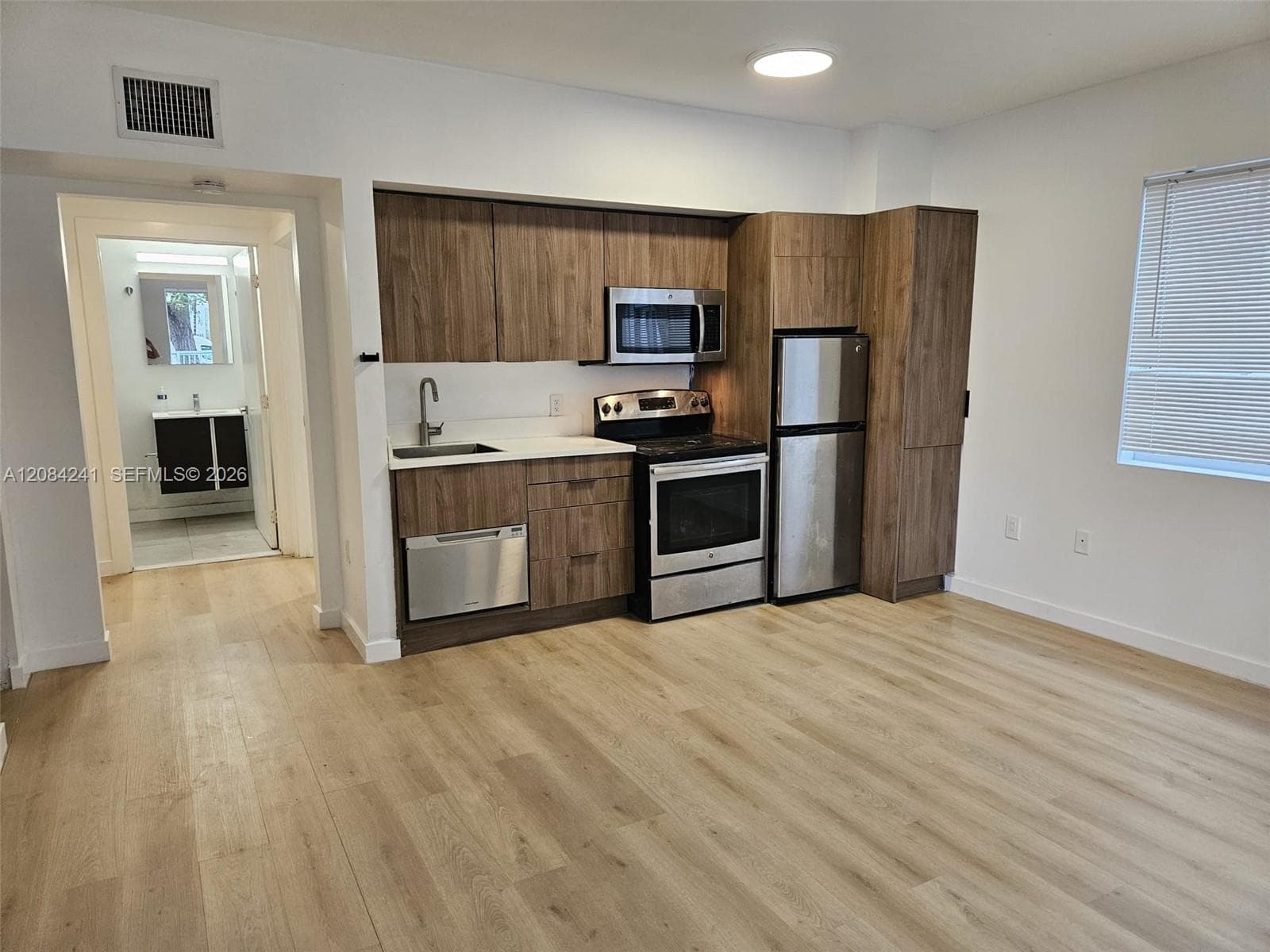 Condominium at 557 Michigan Ave, Miami Beach FL 33139