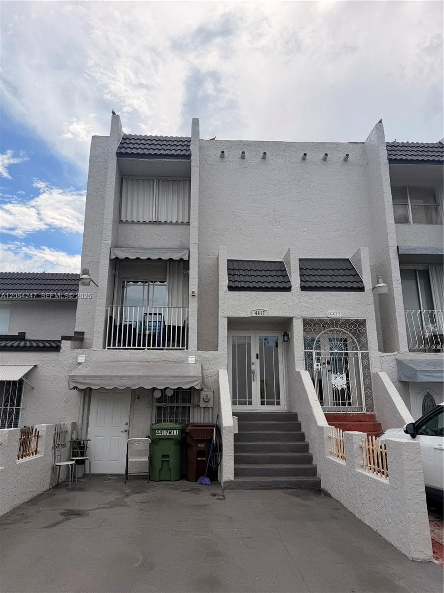 Townhouse at 4417 W 11th Ave # 43, Hialeah FL 33012