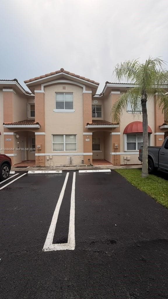 Townhouse at 6354 SW 138th Path # 1, Miami FL 33183