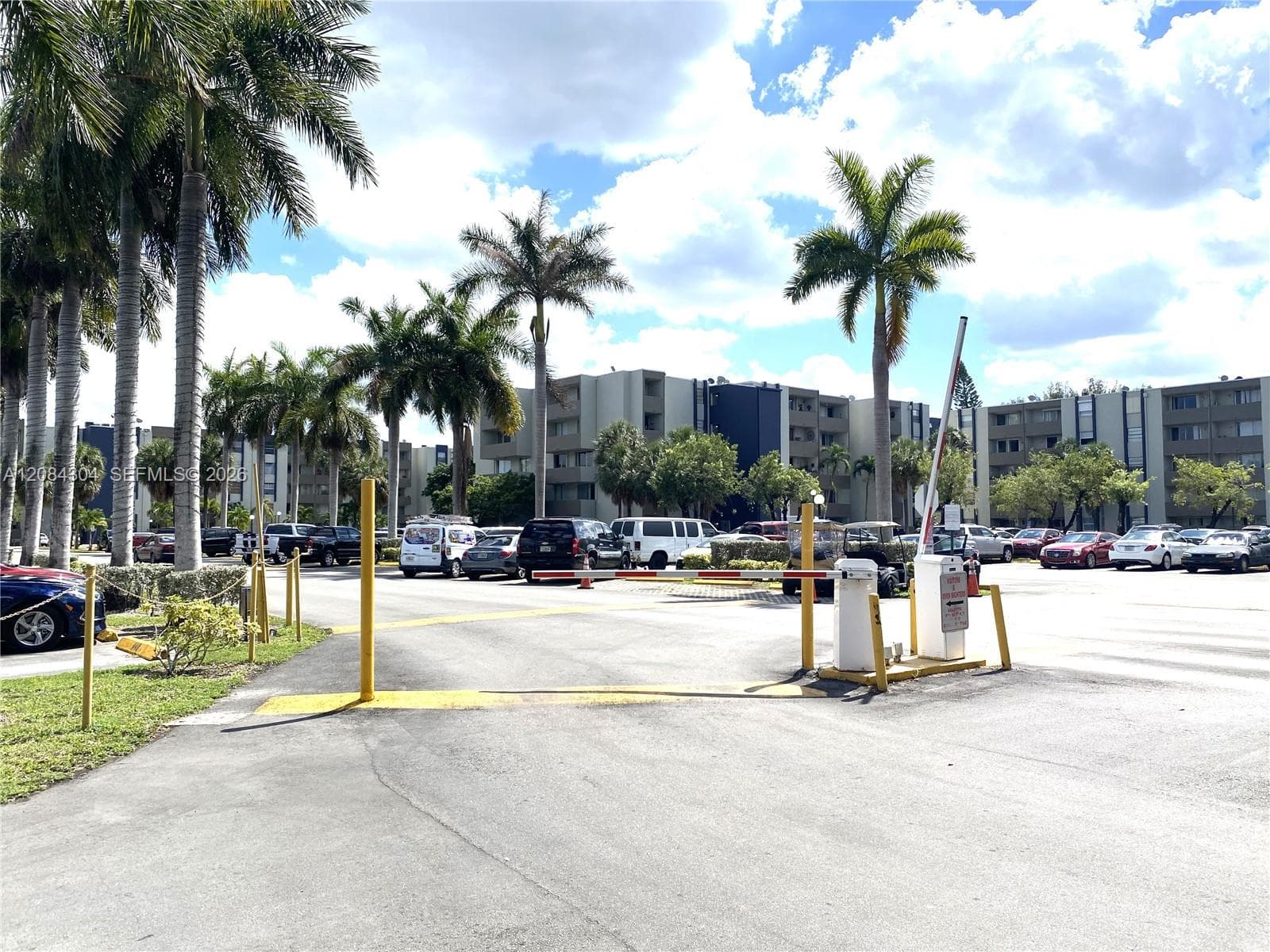 Condominium at 10000 NW 80 Ct # 2537, Hialeah Gardens FL 33016