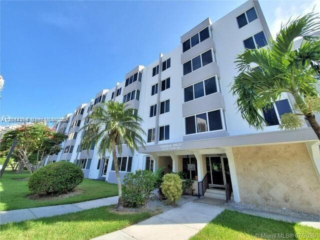 Condominium at Sunny Isles Beach, FL, 33160