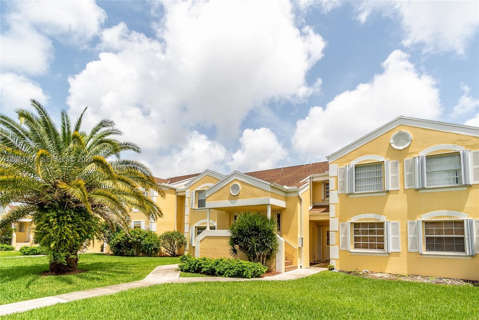 Condominium at 2220 SE 27th Dr # B, Homestead FL 33035