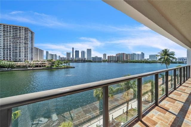 Condominium at 4000 NE 168th St, North Miami Beach FL 33160