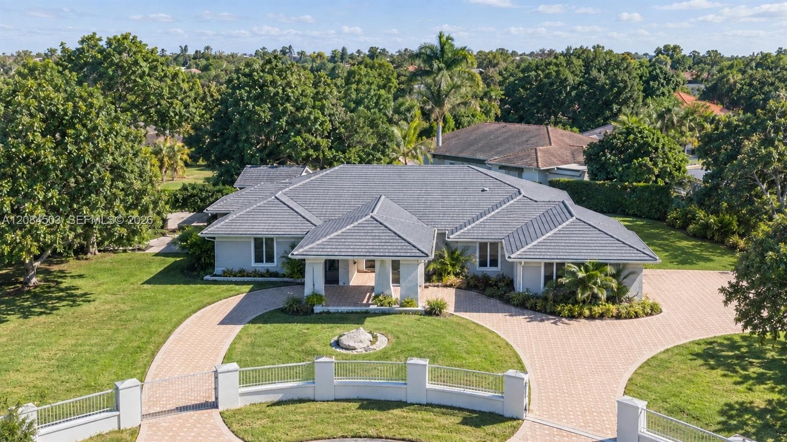 Single Family Residence at 7625 SW 75th Ave, Miami FL 33143