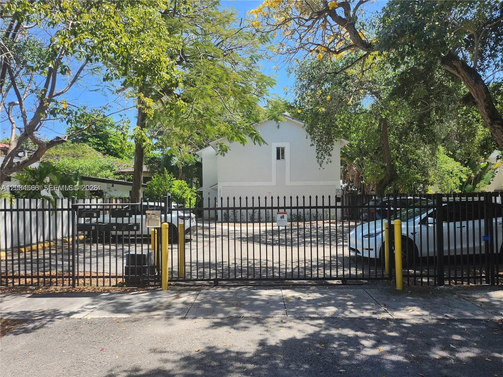 Townhouse at 2925 Center St # 5, Coconut Grove FL 33133