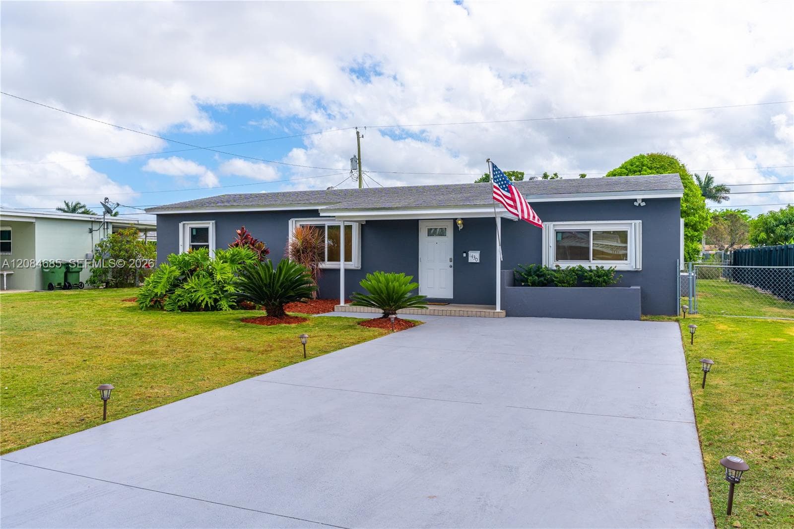 Single Family Residence at 1430 NE 11th St # 1430, Homestead FL 33033