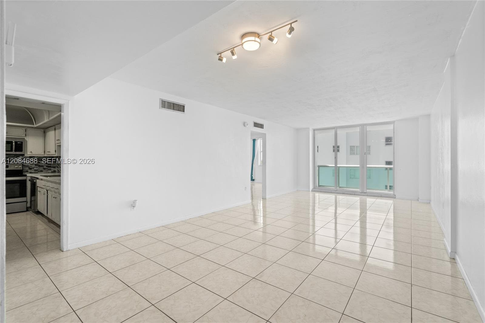Condominium at 5001 Collins Ave # 5E, Miami Beach FL 33140