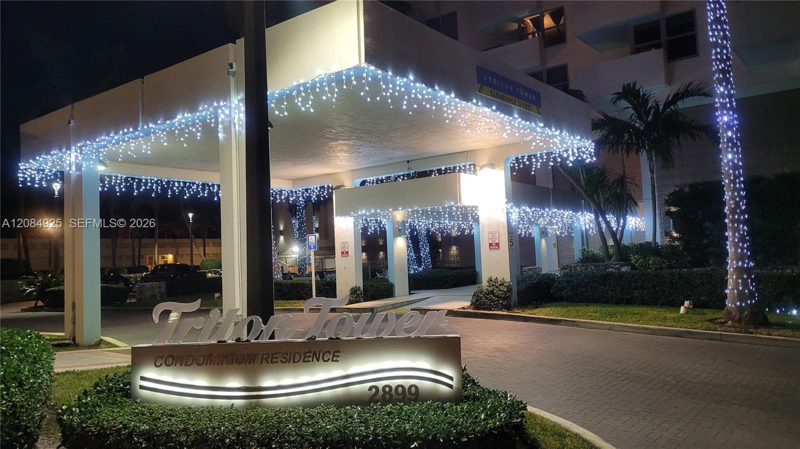 Condominium at 2899 Collins Ave # 606, Miami Beach FL 33140