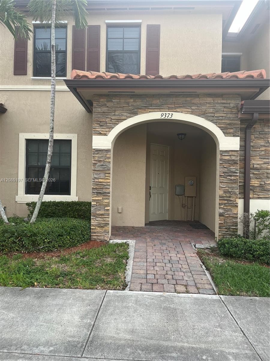Townhouse at 9373 W 33rd Way # 9373, Hialeah FL 33018