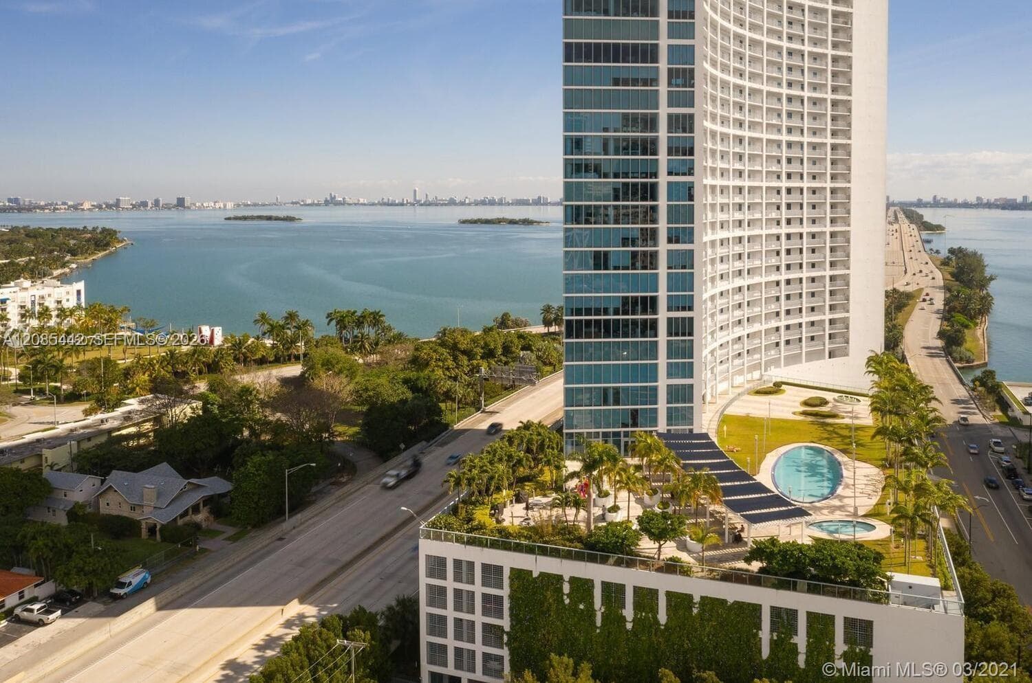 Condominium at 601 NE 36th St # 806, Miami FL 33137