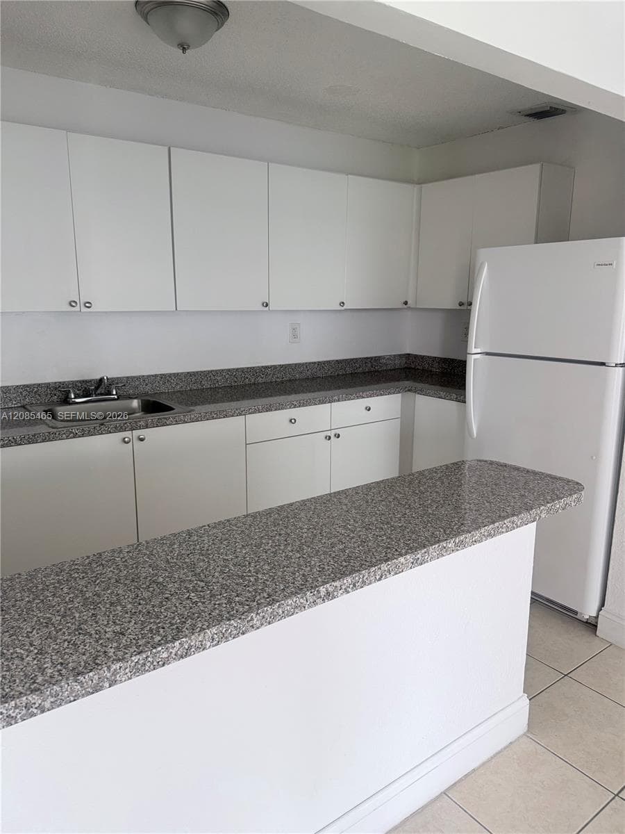 Apartment at 615 NW 177th St # 207, Miami Gardens FL 33169
