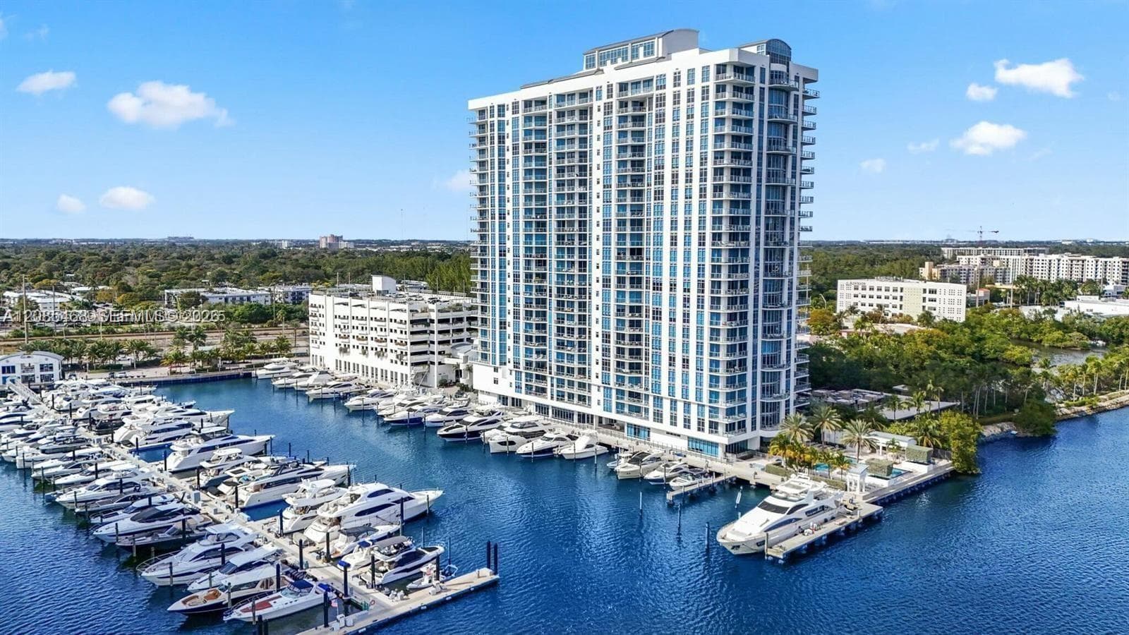 Condominium at 17301 Biscayne Blvd # 1105, North Miami Beach FL 33160