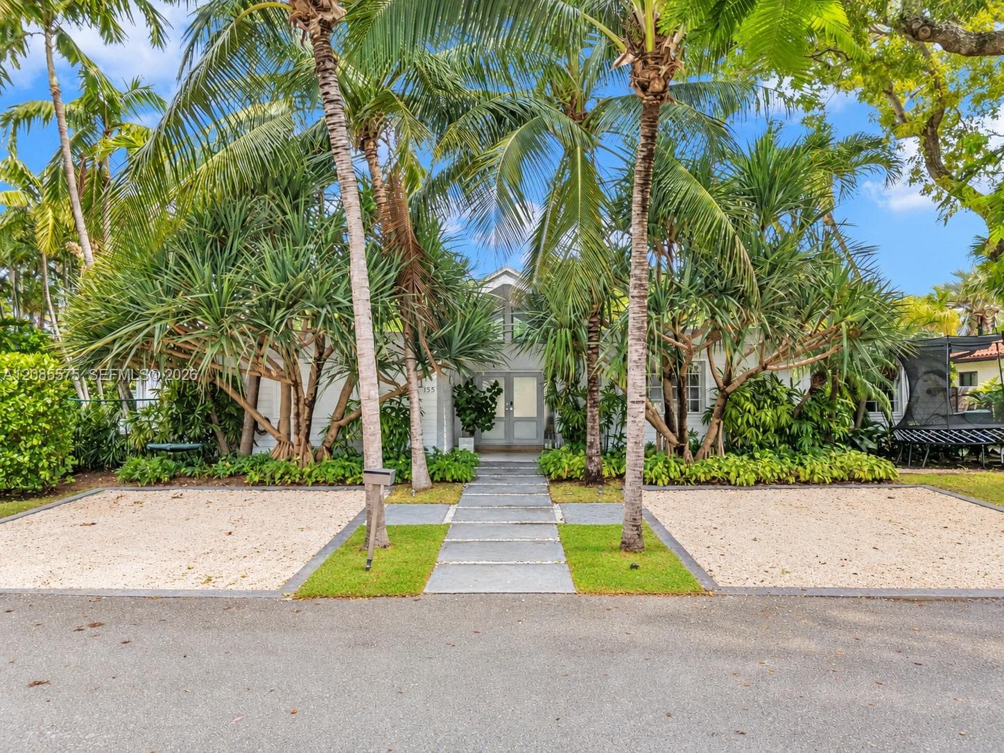Single Family Residence at 755 Curtiswood Dr, Key Biscayne FL 33149