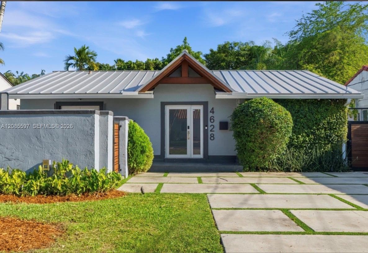 Single Family Residence at 4628 SW 10th St # 4628, Miami FL 33134