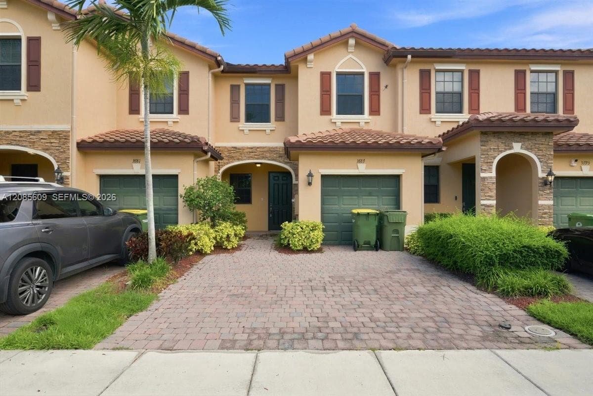 Townhouse at 3787 SE 2nd St # 0, Homestead FL 33033