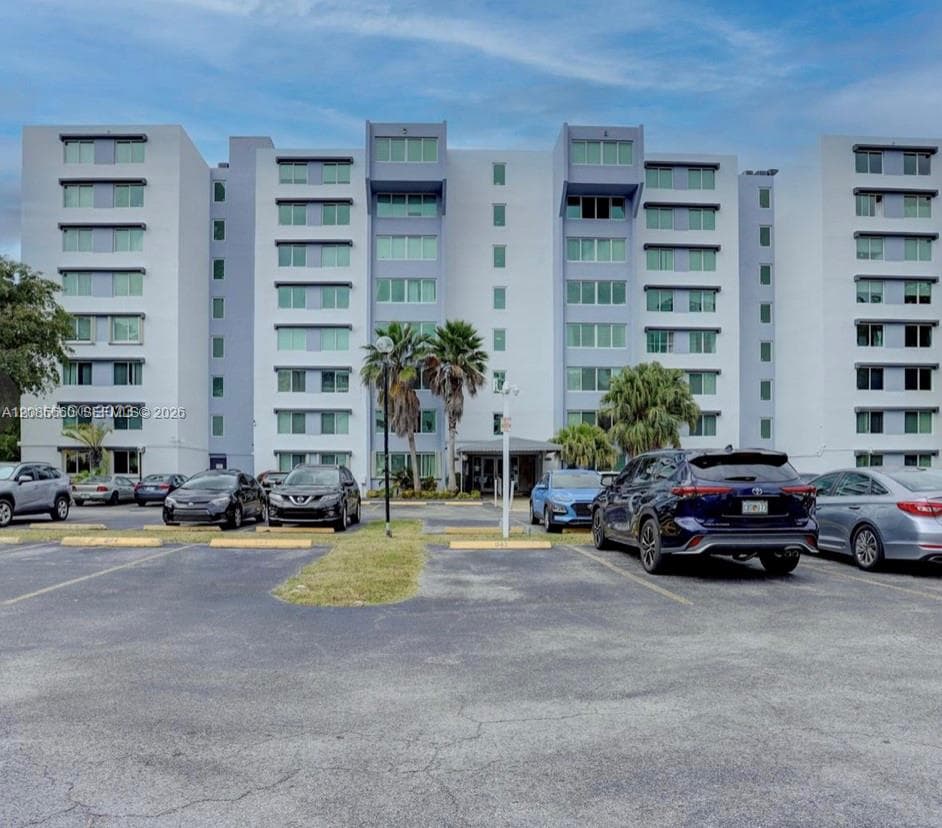 Condominium at 9125 SW 77th Ave # 504, Miami FL 33156