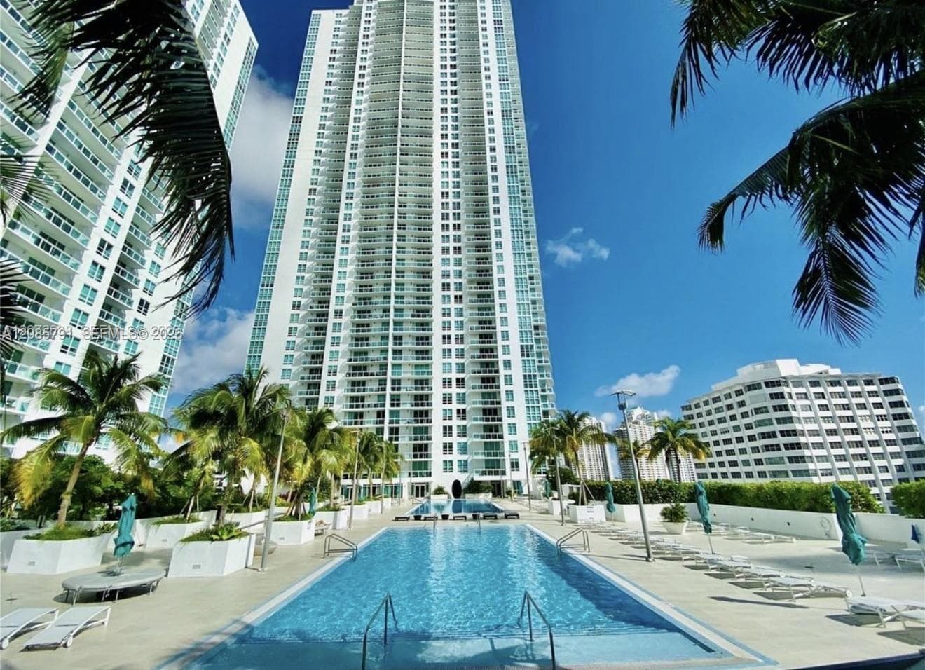 Condominium at 950 Brickell Bay Dr # 3909, Miami FL 33131