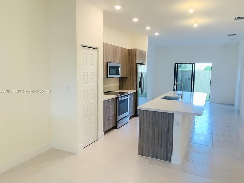 Condominium at 8151 NW 104th Ave # 4, Doral FL 33178