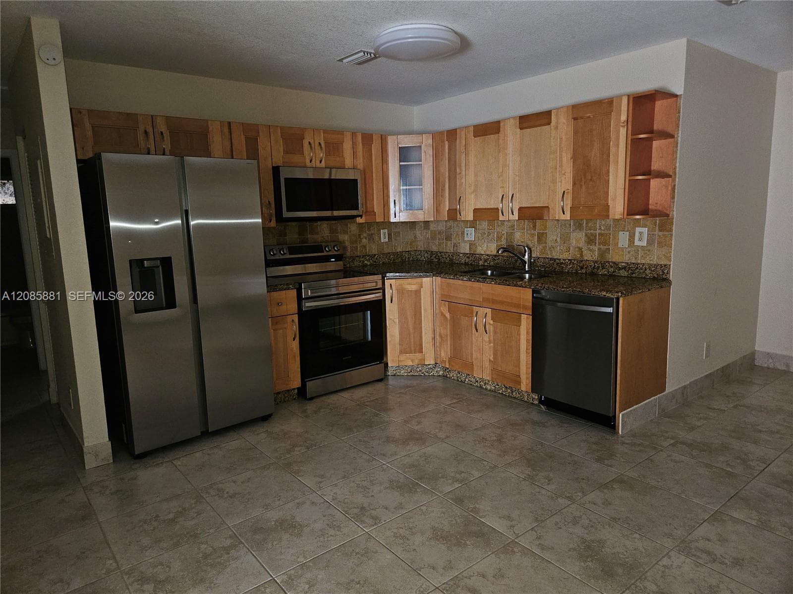 Multi Family at 2500 NE 193rd St # 2502, Miami FL 33180