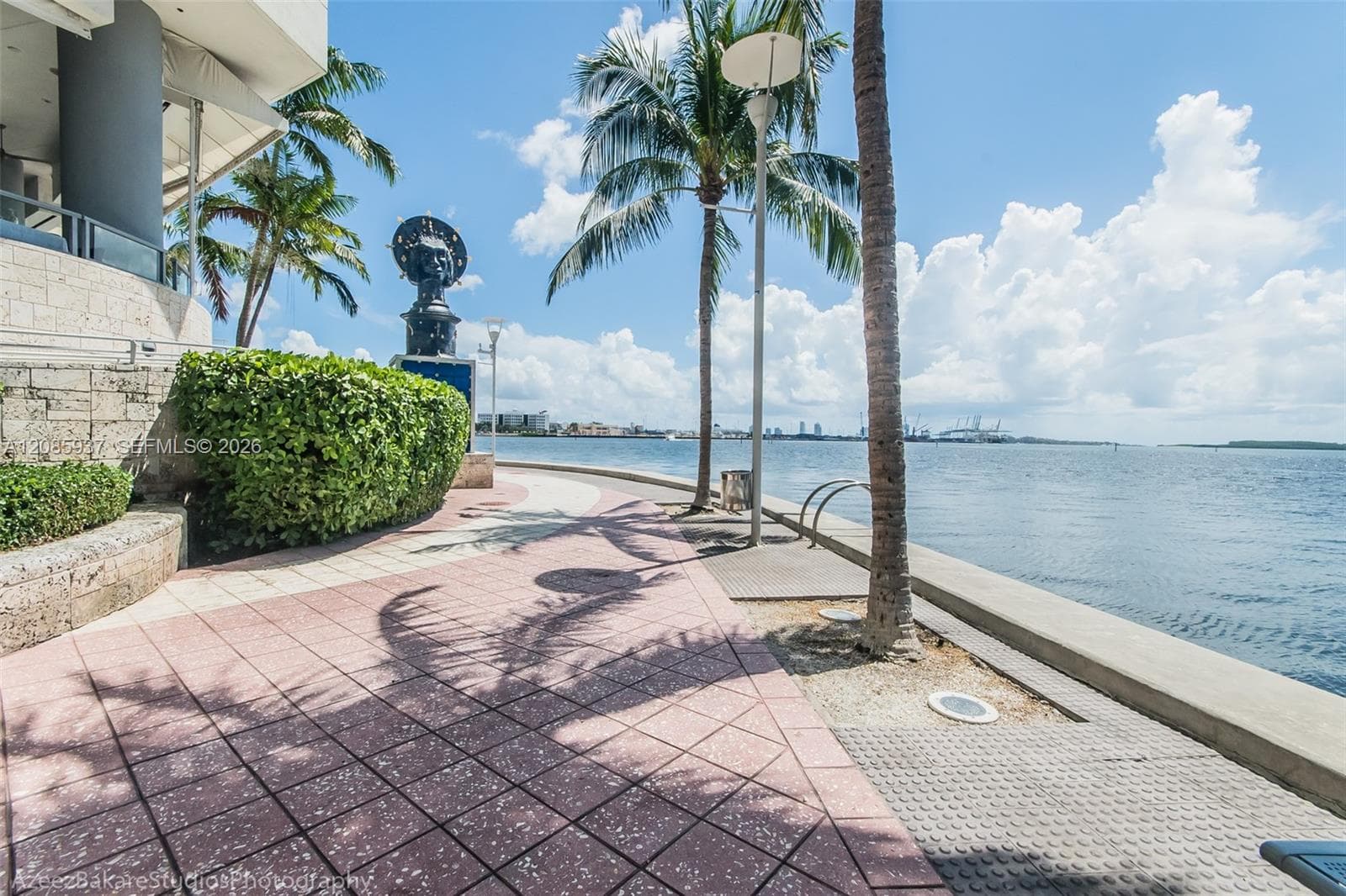 Condominium at 325 S Biscayne Blvd # 2114, Miami FL 33131