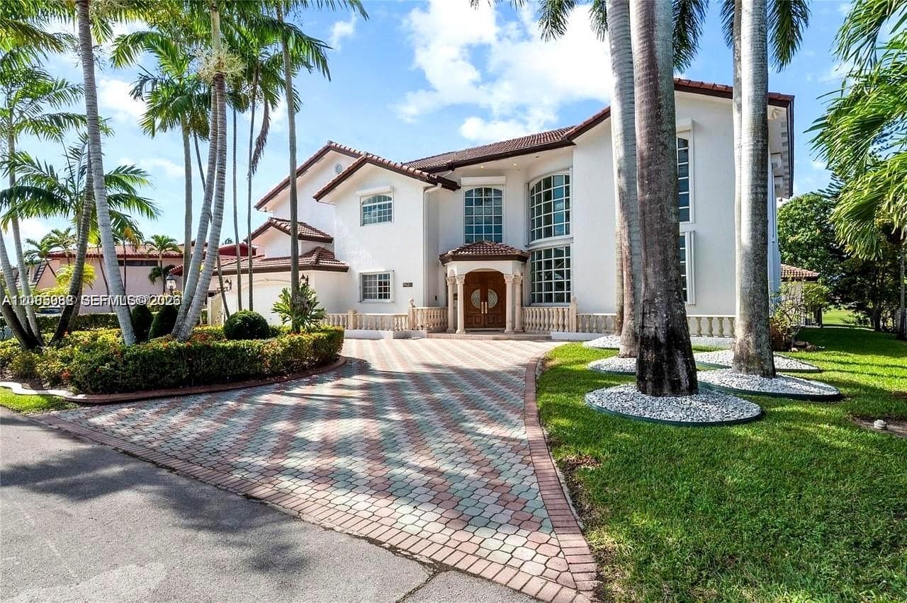 Single Family Residence at 19420 W Saint Andrews Dr, Hialeah FL 33015