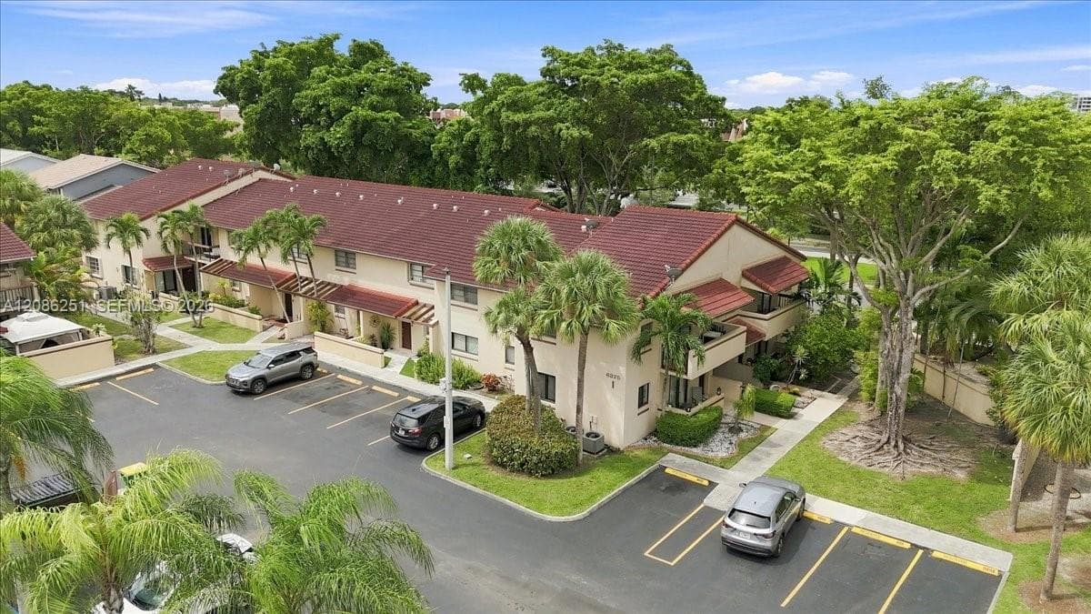Condominium at 6375 SW 136th Ct # 202I, Miami FL 33183