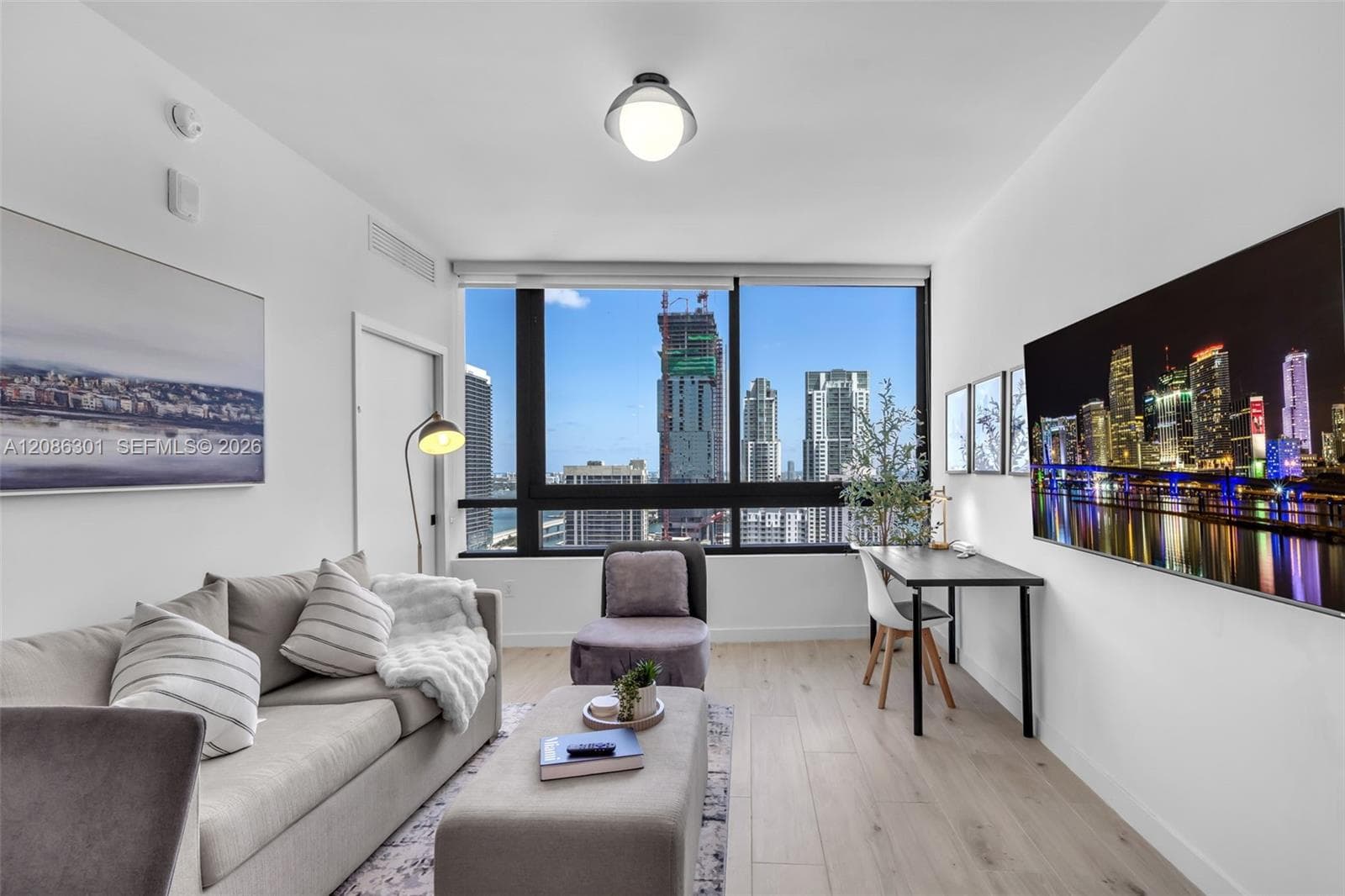 Condominium at 225 N Miami Ave # 3501, Miami FL 33128