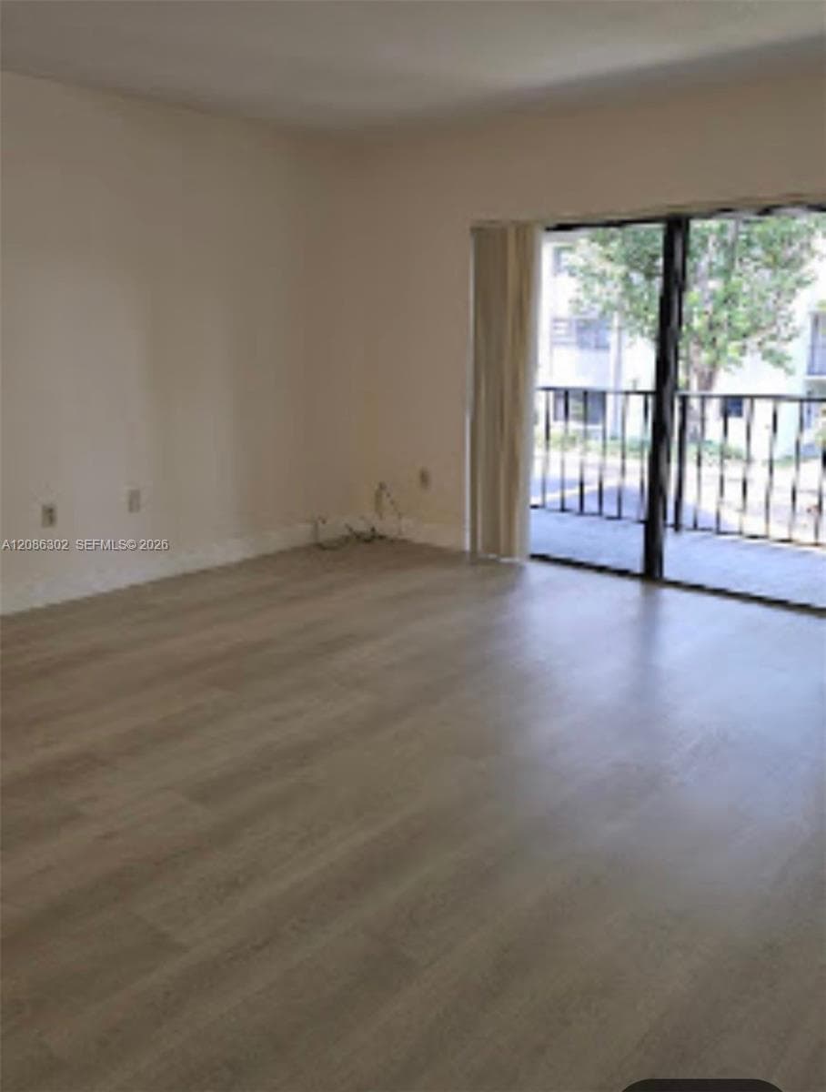 Condominium at Miami, FL, 33176