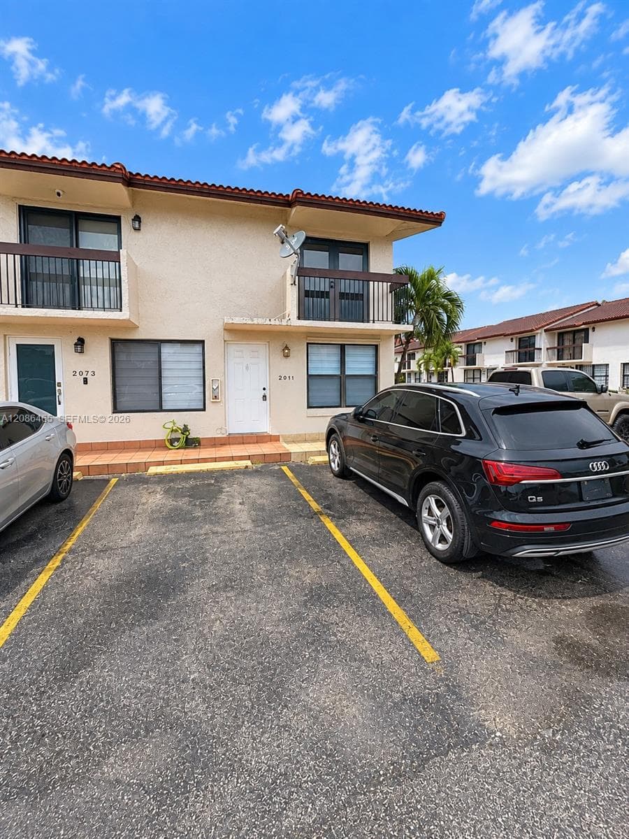 Townhouse at 2071 W 54th St # 77, Hialeah FL 33016