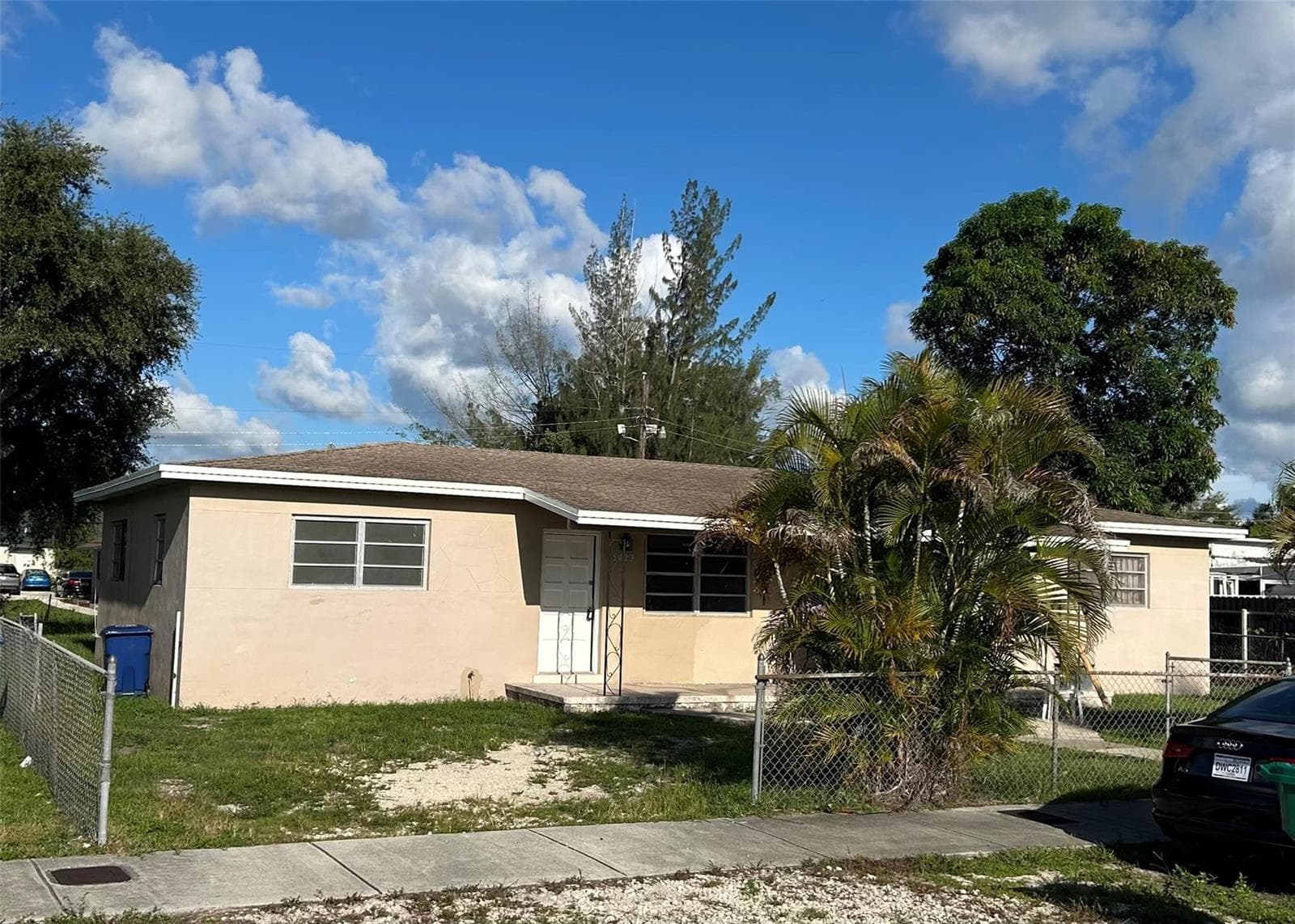 Townhouse at 15721 NW 39TH Place, Miami Gardens FL 33054